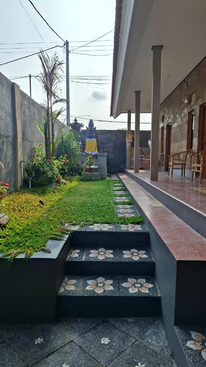 Mambat Raditya Homestay מראה חיצוני תמונה